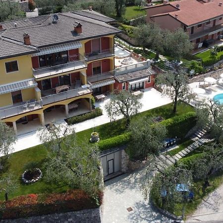 ברנצונה סול גארדה Villa Due Leoni - Residence מראה חיצוני תמונה