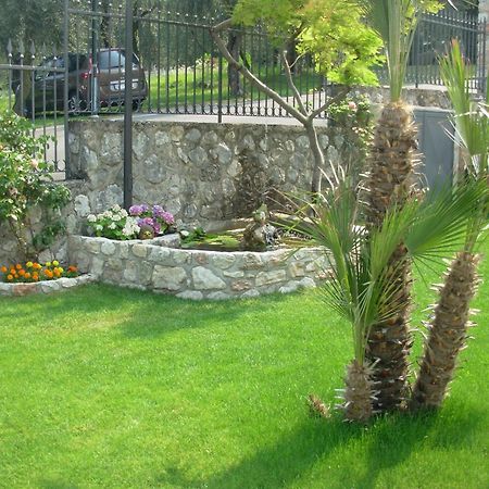 ברנצונה סול גארדה Villa Due Leoni - Residence מראה חיצוני תמונה