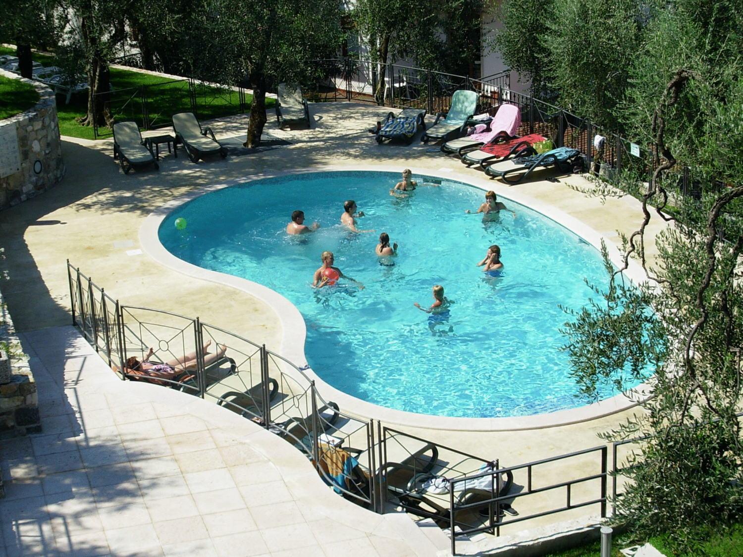 ברנצונה סול גארדה Villa Due Leoni - Residence מראה חיצוני תמונה